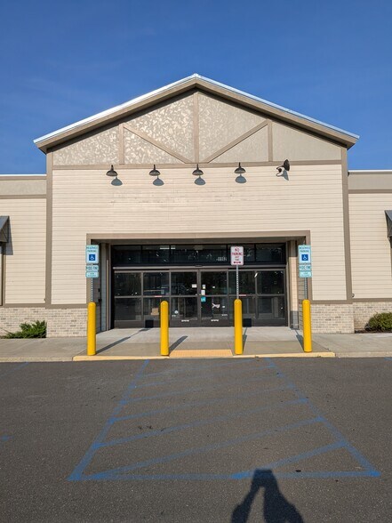 More Photos Of 1162 Broadway, Esopus Storefront For Sale