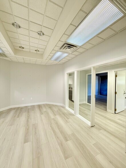 More Photos Of 4144 N 44th St, Phoenix Office For Lease