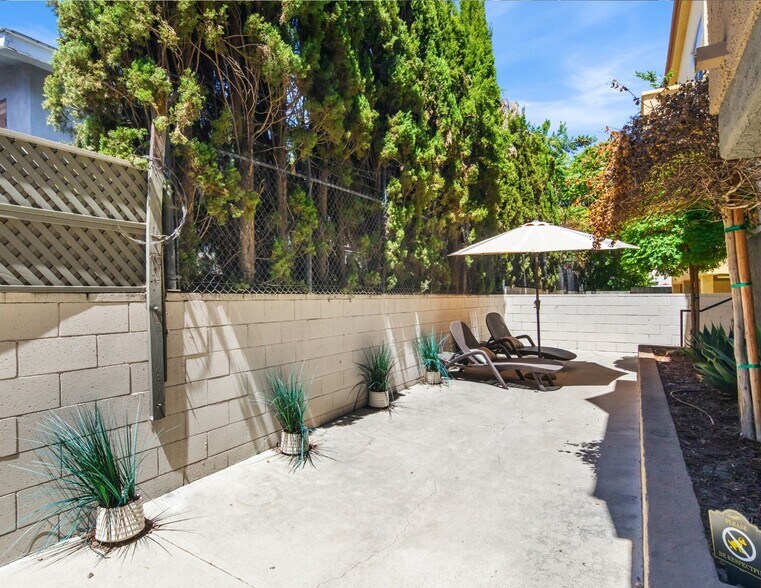 More Photos Of 5325 Denny Ave, North Hollywood Apartments For Sale