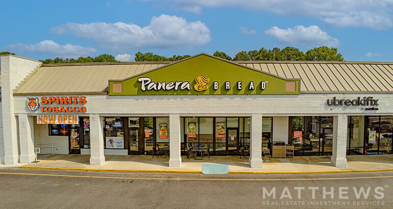 More Photos Of 1568-1572 Opelika Rd, Auburn Storefront For Sale