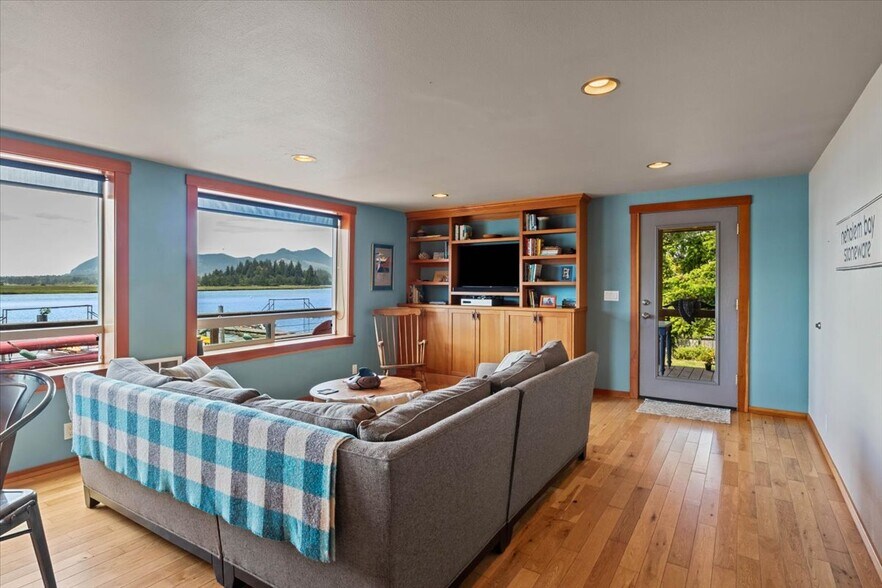 More Photos Of 278 Marine Dr, Wheeler Marina For Sale