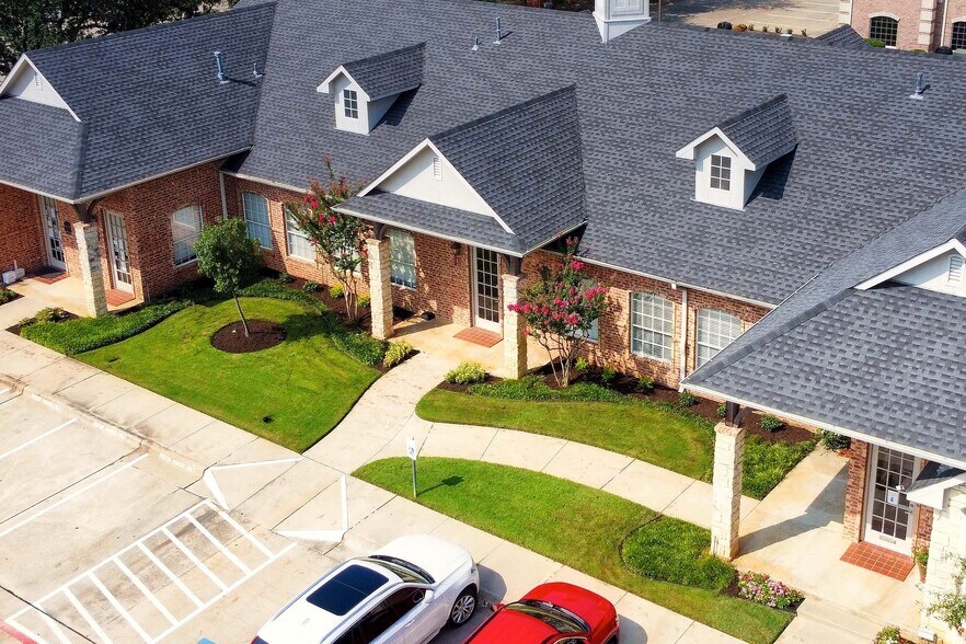 More Photos Of 2016 Justin Rd, Highland Village Office For Lease