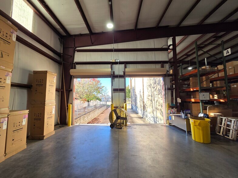 More Photos Of 1820 Ridgeway E, Montgomery Warehouse For Sale