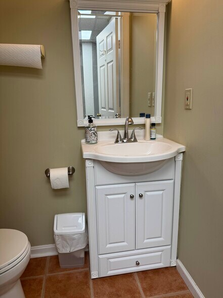 More Photos Of 6 Auer Ct, East Brunswick Office For Sale