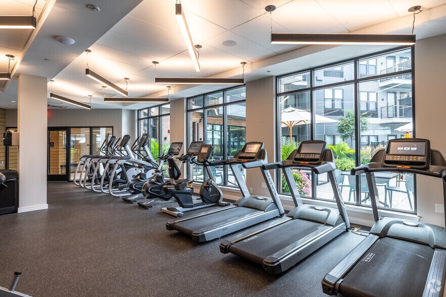 More Photos Of 81 Monroe St, Rahway Apartments For Lease