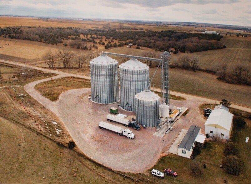 Primary Photo Of 88188 566 Ave, Hartington Truck Terminal For Sale