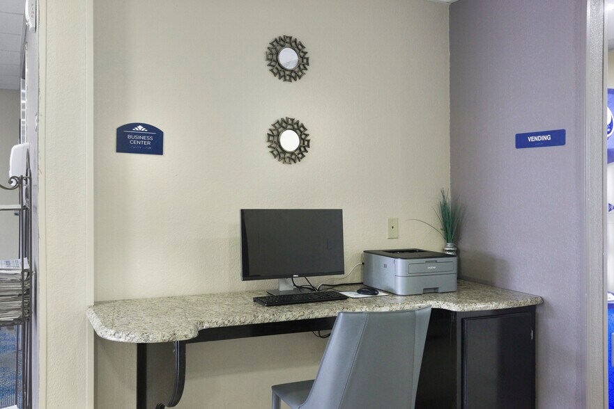 More Photos Of 518 Bonita Lakes Dr, Meridian Hotel For Sale