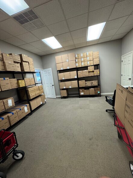 More Photos Of 513 Georgia Ave, Chattanooga Office For Sale