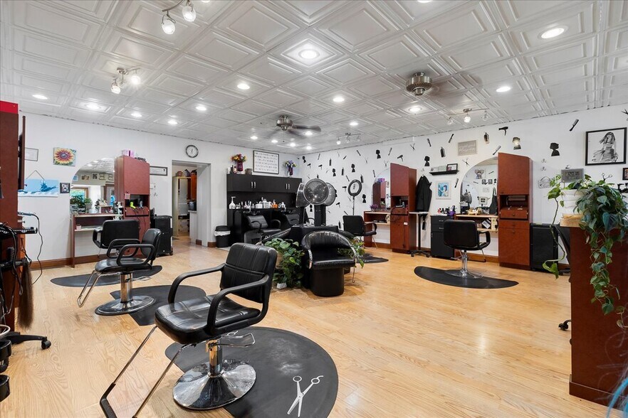 More Photos Of 39 Hudson St, South Glens Falls Storefront Retail Residential For Sale