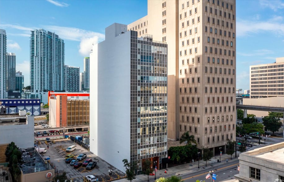 More Photos Of 66-68 W Flagler St, Miami Loft Creative Space For Sale