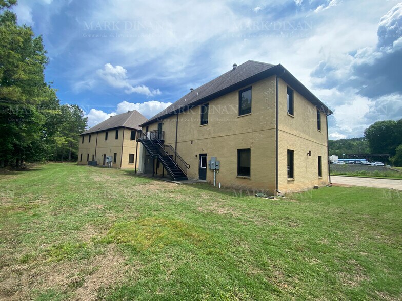 More Photos Of 200 Village Dr, Pelham Office For Sale