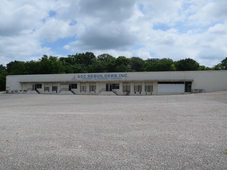 Primary Photo Of 845 E E.H. Crump Blvd, Memphis Warehouse For Sale