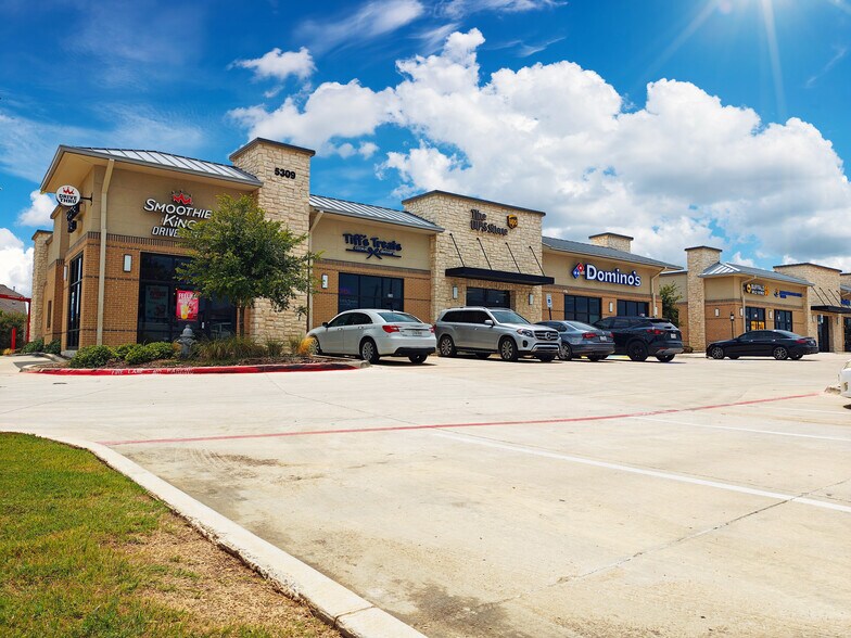 Primary Photo Of 5309 McPherson Blvd, Fort Worth General Retail For Lease