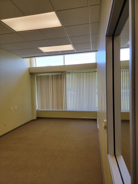 More Photos Of 2277 Watt Ave, Sacramento Office For Lease