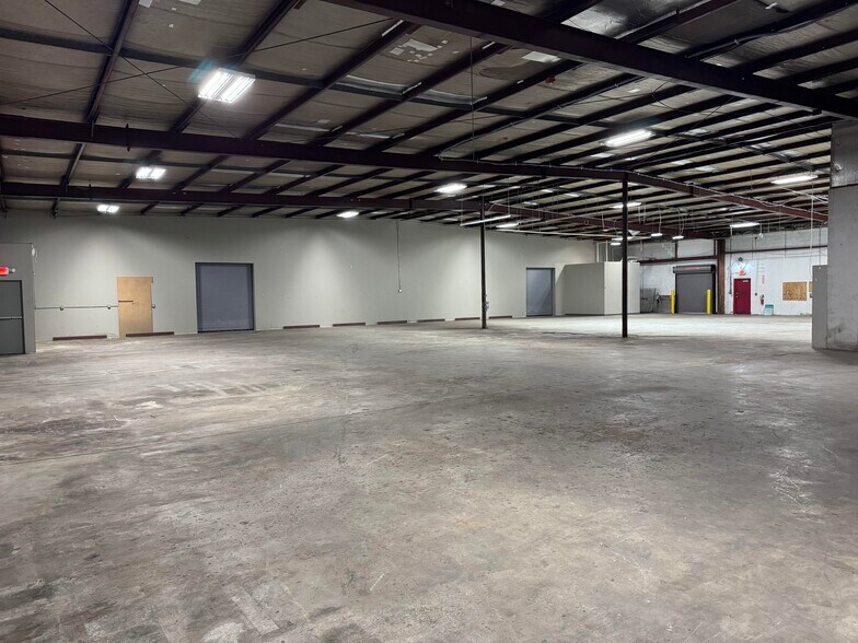 More Photos Of 205 Brick Kiln Rd, Winchester Warehouse For Sale
