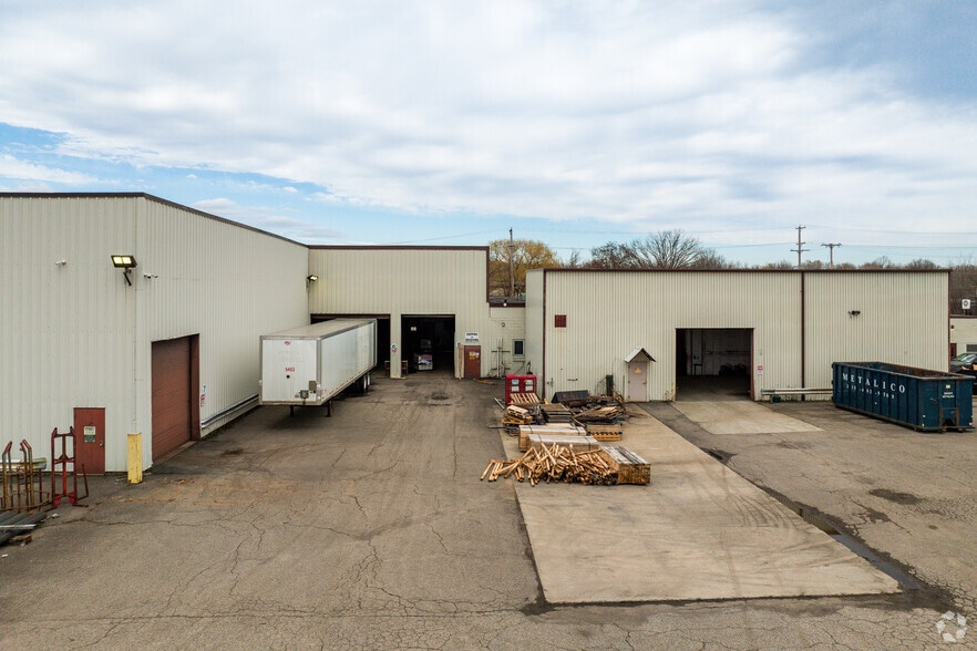 More Photos Of 4522 Wetzel Rd, Liverpool Manufacturing For Sale