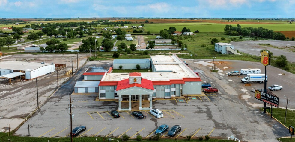 More Photos Of 2801 E Highway 66, Elk City Hotel For Sale