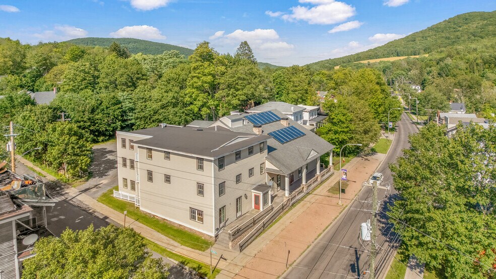 Primary Photo Of 56 Main St, Stamford Hotel For Sale