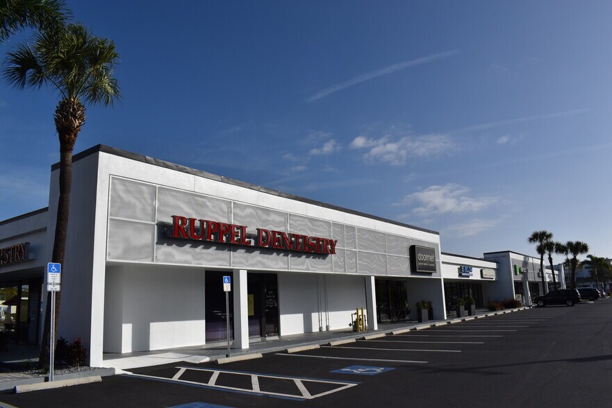More Photos Of 1155 S Dale Mabry Hwy, Tampa Unknown For Lease