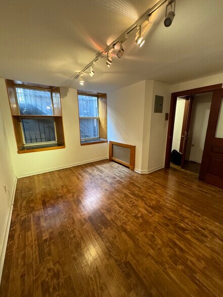 More Photos Of 164 W 83rd St, New York Apartments For Sale