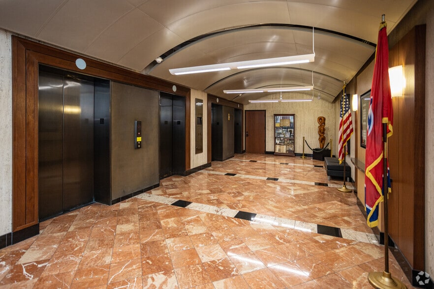 More Photos Of 736 Market St, Chattanooga Office For Lease
