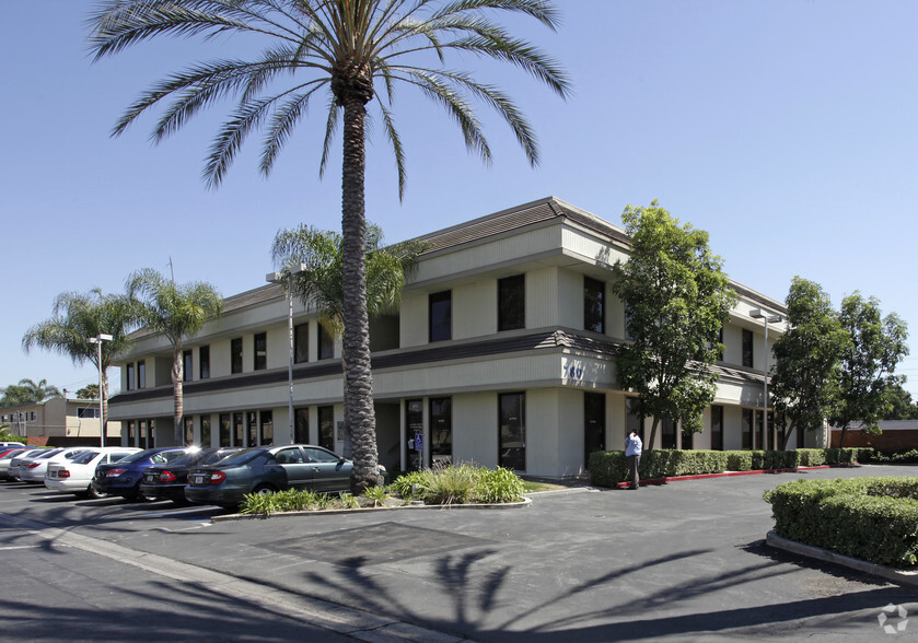 Primary Photo Of 780 N Euclid St, Anaheim Coworking Space