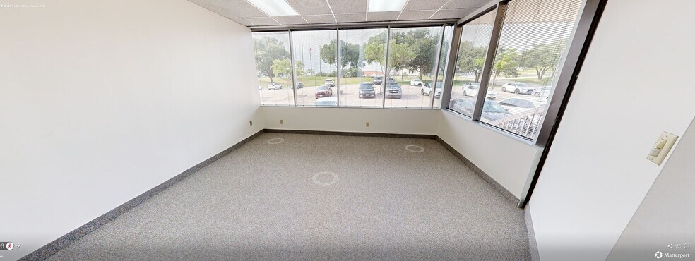 Primary Photo Of 4545 Fuller Dr, Irving Office Residential For Lease