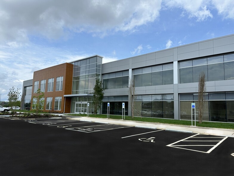 Primary Photo Of 10101 Global Way, Knoxville Office For Lease