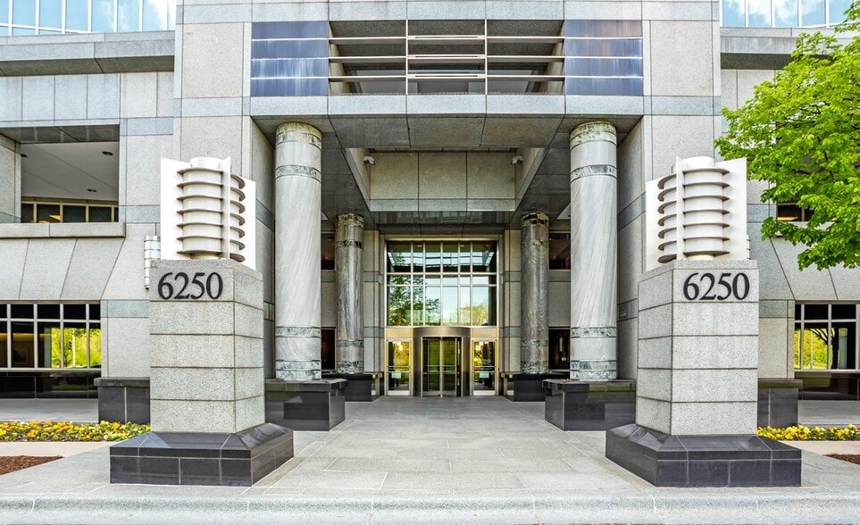 6250 N River Rd, Rosemont, IL 60018 Office For Lease