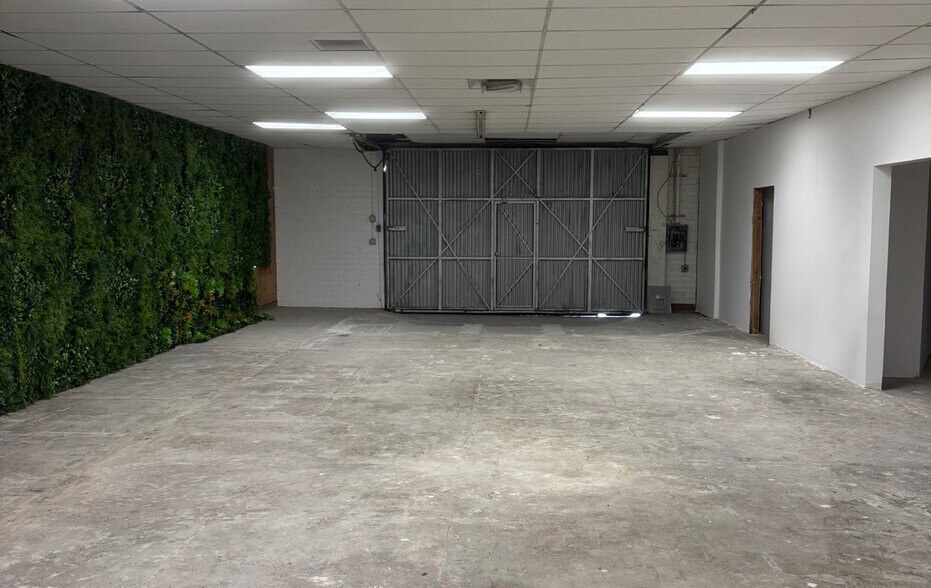 More Photos Of 1320 S Grand Ave, Los Angeles Warehouse For Lease