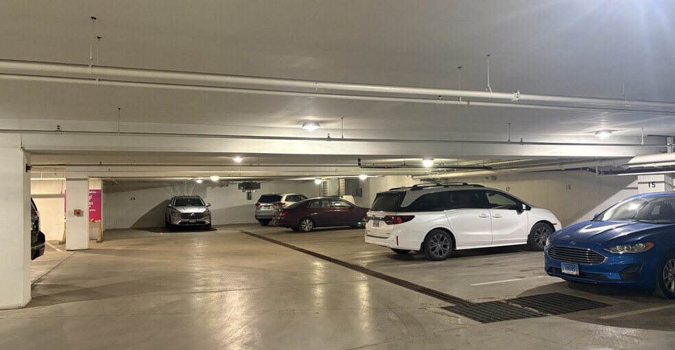 More Photos Of 200 E 10th St, Sioux Falls Office For Lease