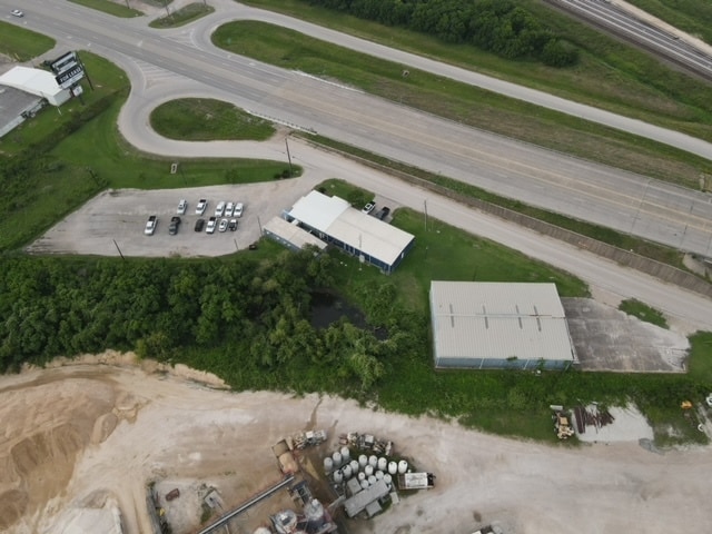 More Photos Of 6918 E Highway 332, Freeport Industrial For Lease
