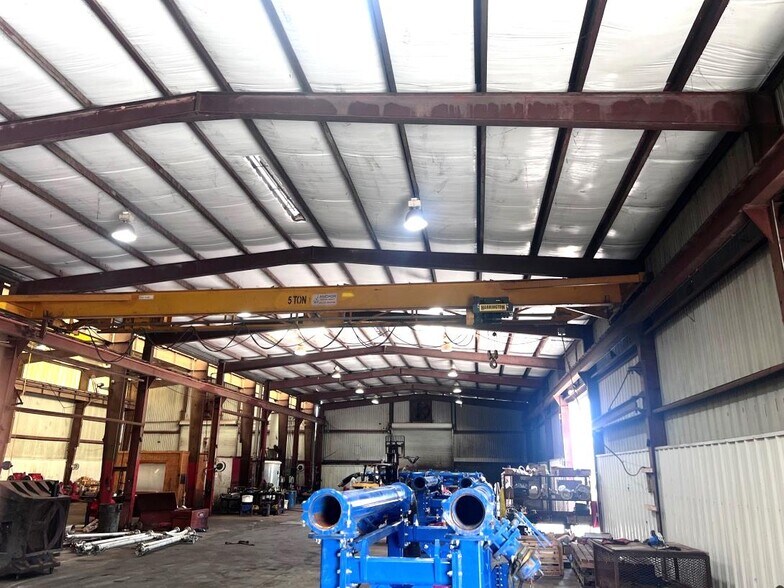 More Photos Of 1740 Callahan Rd, Longview Warehouse For Lease