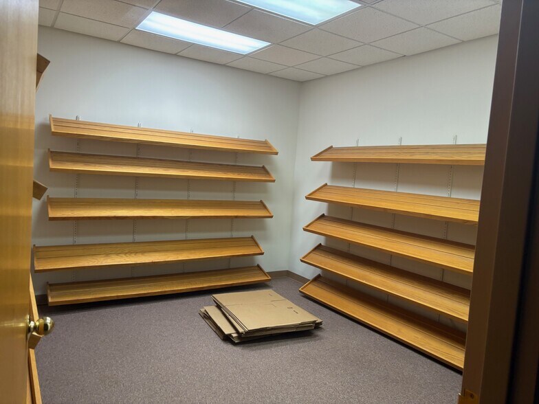 More Photos Of 22290 Timberlake Rd, Lynchburg Warehouse For Lease