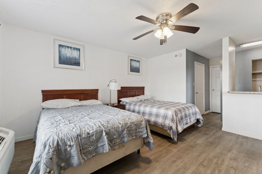 More Photos Of 3220 S Fiske Blvd, Rockledge Hotel For Sale
