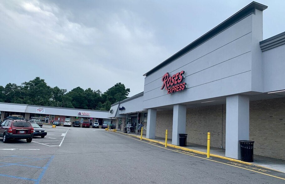 More Photos Of 5341 Dorchester Rd, North Charleston Unknown For Lease