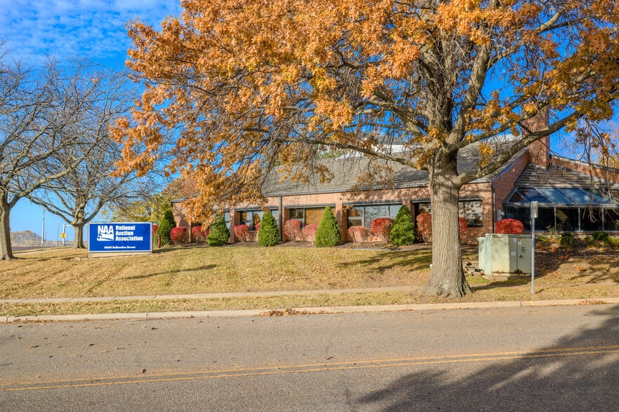 More Photos Of 8880 Ballentine St, Overland Park Office For Sale