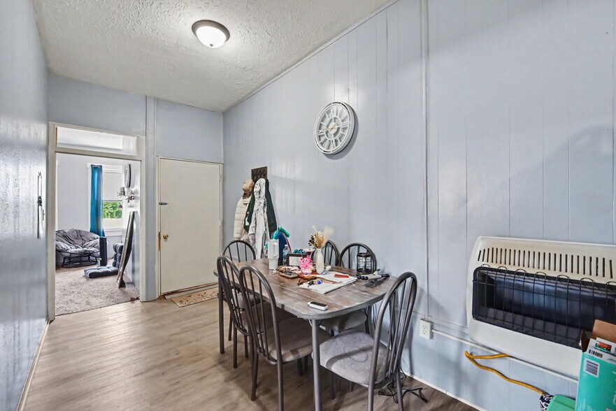 More Photos Of 126 McConnell St, Oxford Storefront Retail Residential For Sale