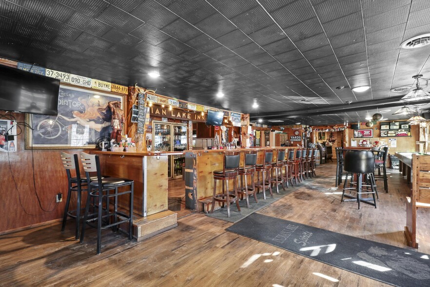 More Photos Of 9933 Bear Creek Blvd, Bear Creek Township Restaurant For Sale