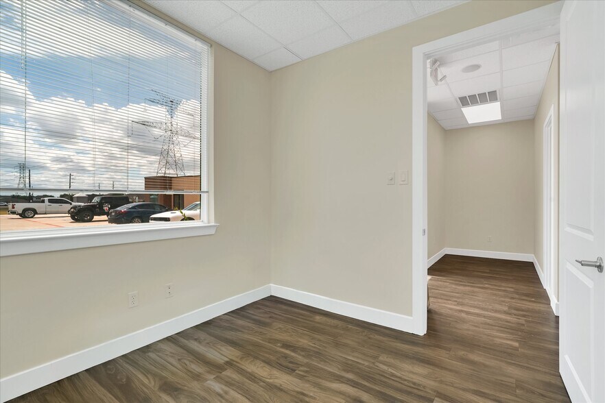 More Photos Of 3107 Elrod Rd, Katy Unknown For Lease