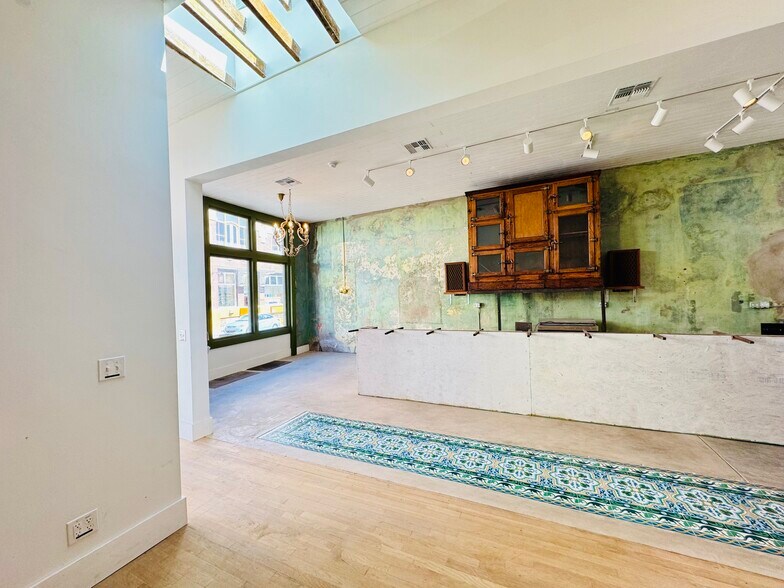 More Photos Of 78 Main St, Bisbee Restaurant For Sale