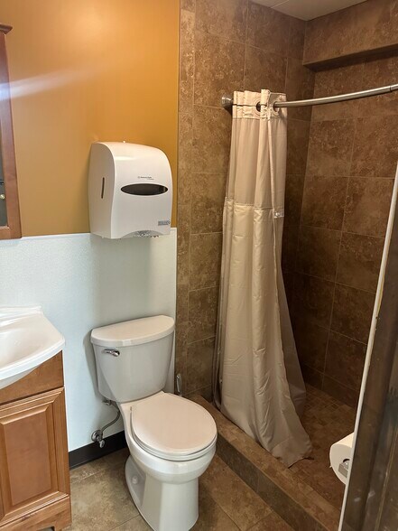 More Photos Of 229 W Harris Ave, Salt Lake City Warehouse For Lease