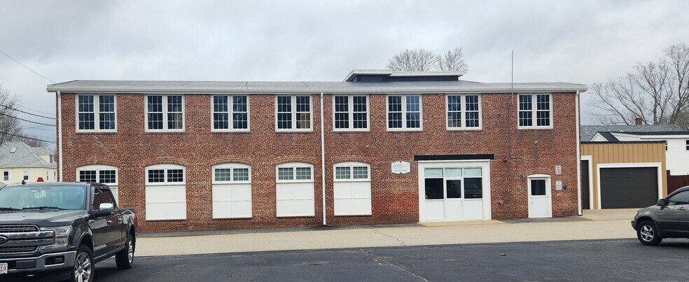 Primary Photo Of 15 Sproat St, Middleborough Industrial For Lease
