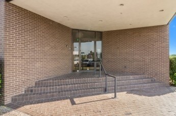 More Photos Of 13850 Gulf Fwy, Houston Office For Lease