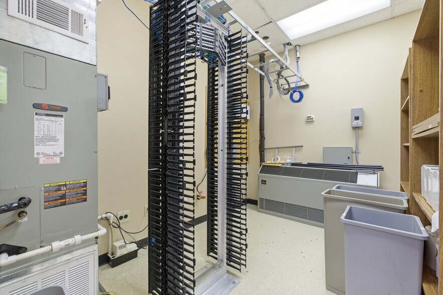 More Photos Of 104-176 Cude Ln, Madison Medical For Lease