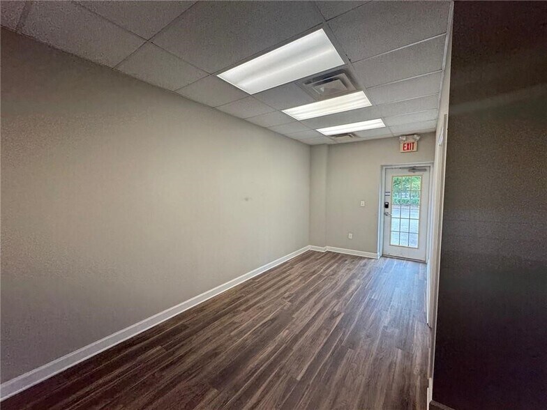 More Photos Of 5215 Palmero Ct, Buford Light Distribution For Lease