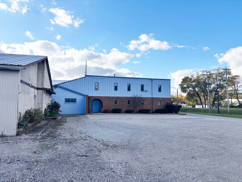 More Photos Of 23186 Ireland Rd, South Bend Warehouse For Sale