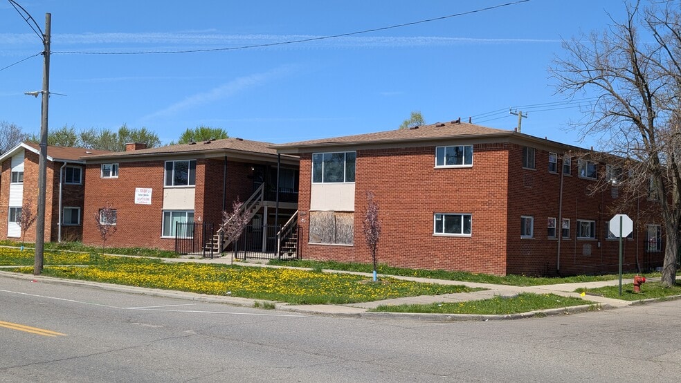 More Photos Of 10400 Whittier St, Detroit Apartments For Sale