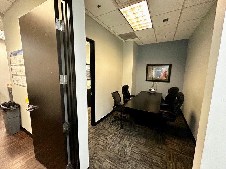 More Photos Of 17100 N 67th Ave, Glendale Office For Sale