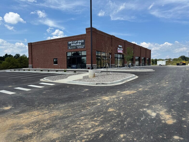 More Photos Of 420 Watson Way, Shelbyville Restaurant For Lease